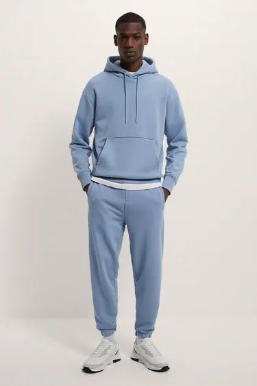 SWEATSHIRTS